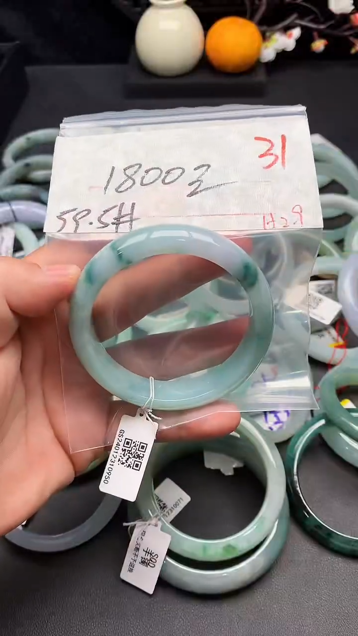 【闪购商品】定制翡翠未镶嵌毛货需精细抛光+多样性发货拍一发一