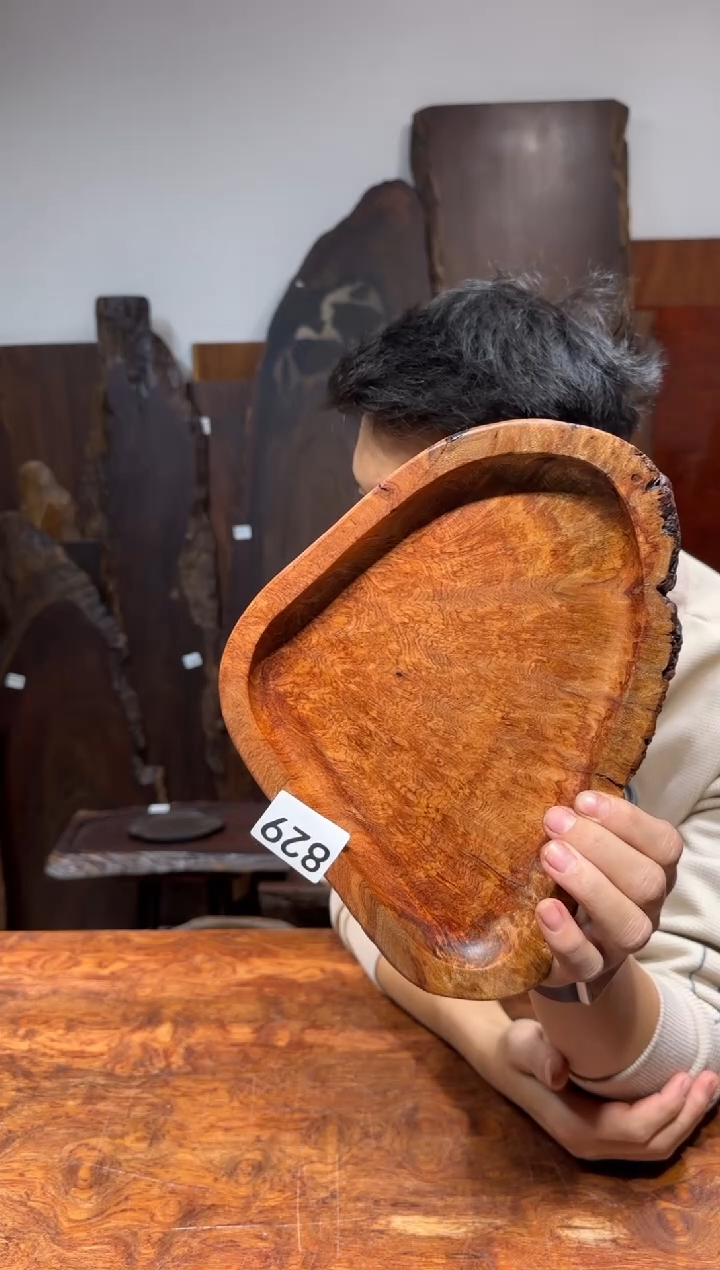 花梨木类六**淳尺寸27*20*4编号829