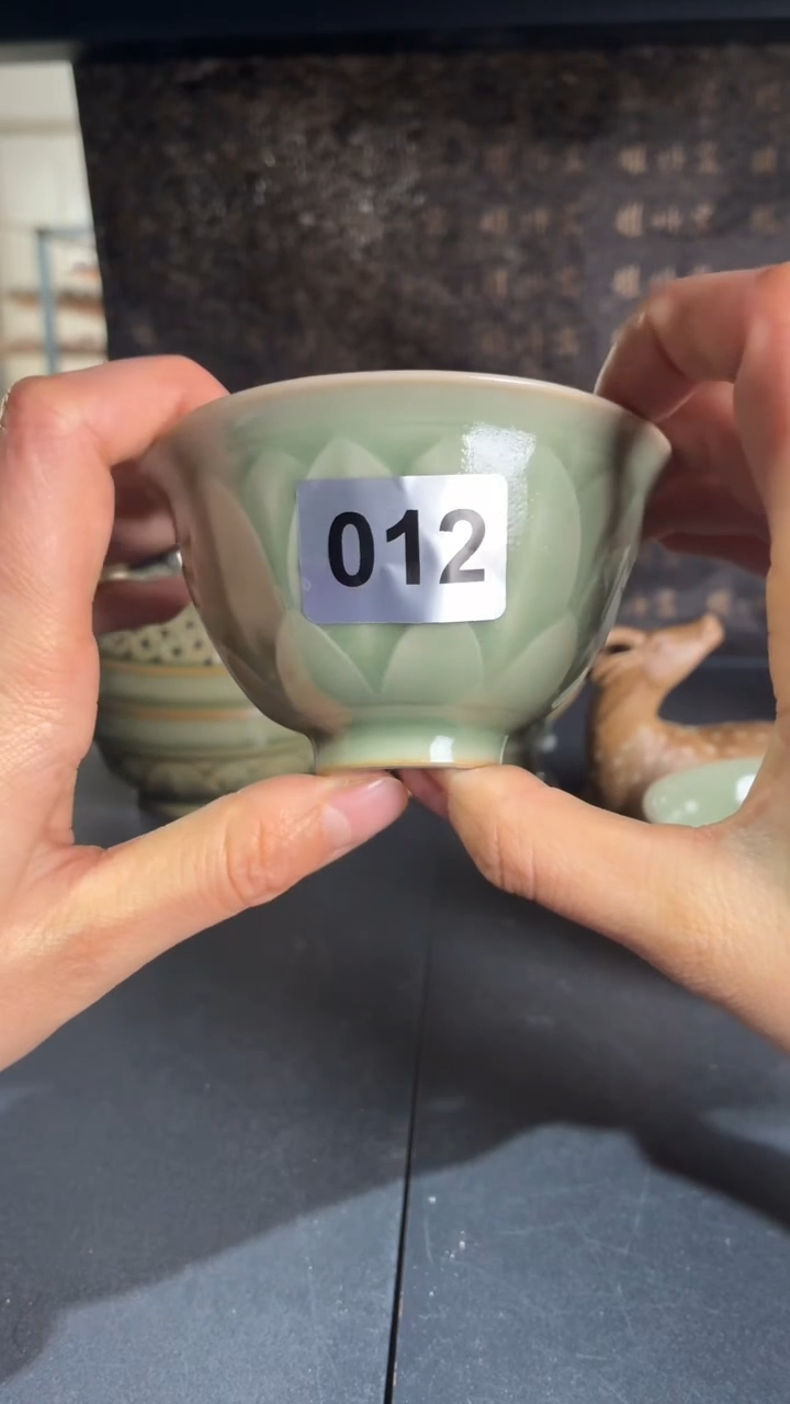 耀州窑仰山天青手工莲瓣杯微瑕012