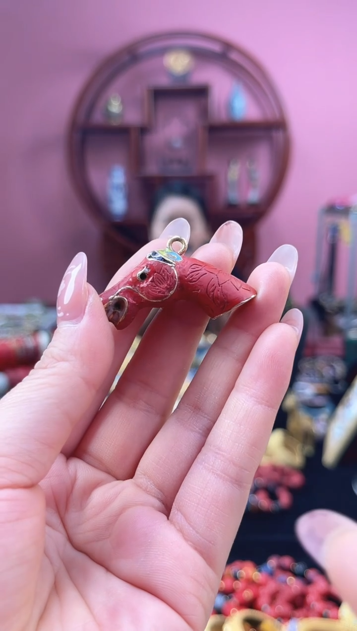 非遗 景漆结合马头吊坠 