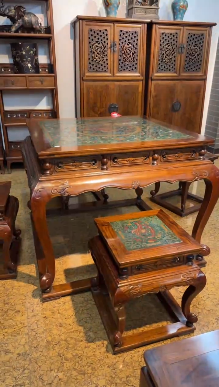 木金**马一桌  四凳子     摆件