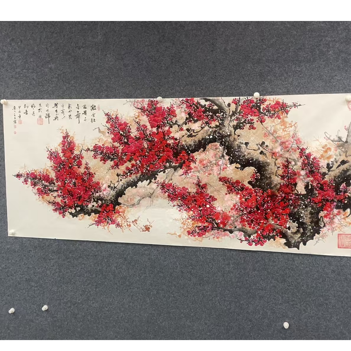 王夫怀-《傲雪红梅贵千金》红-八尺横幅宣纸-纯手绘作品