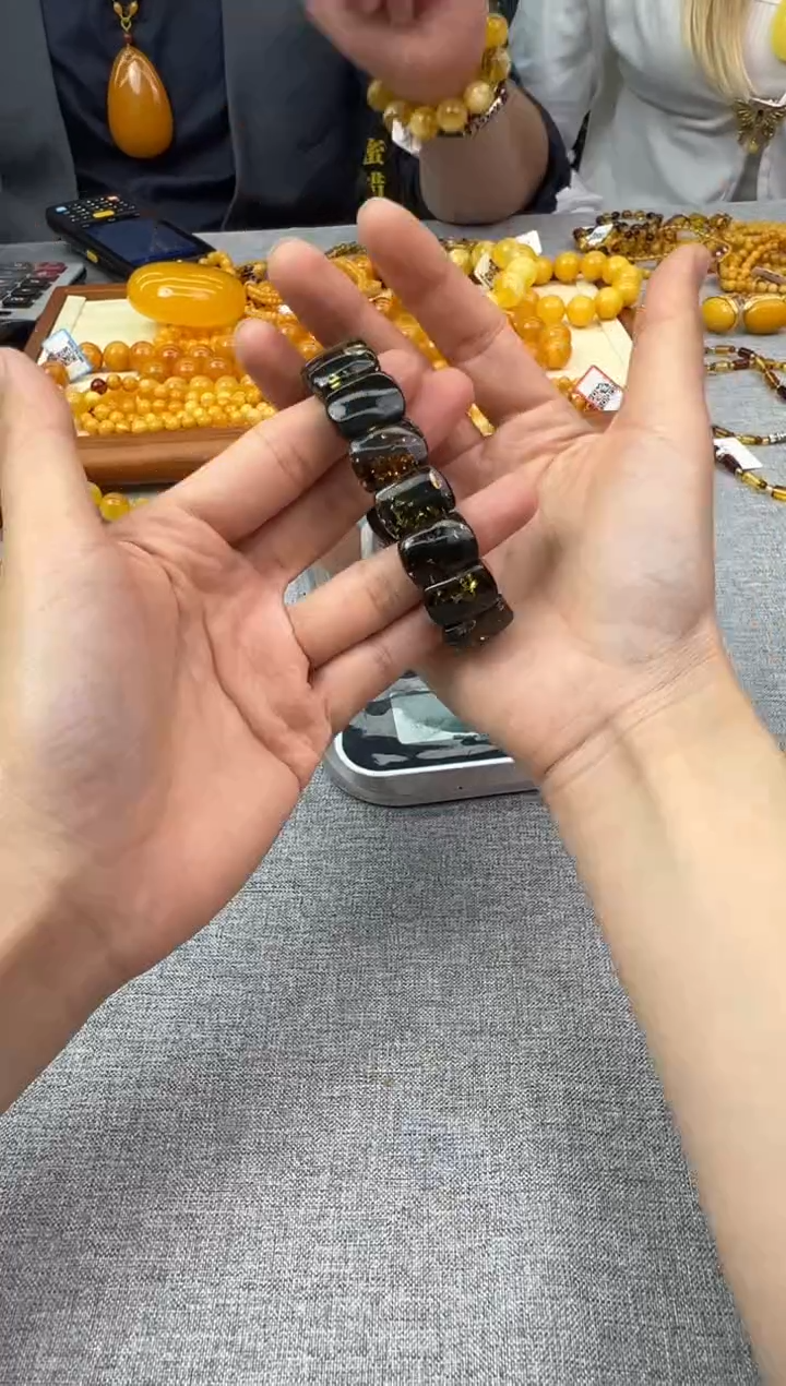 【闪购商品】琥珀手串未镶嵌132秒拍号