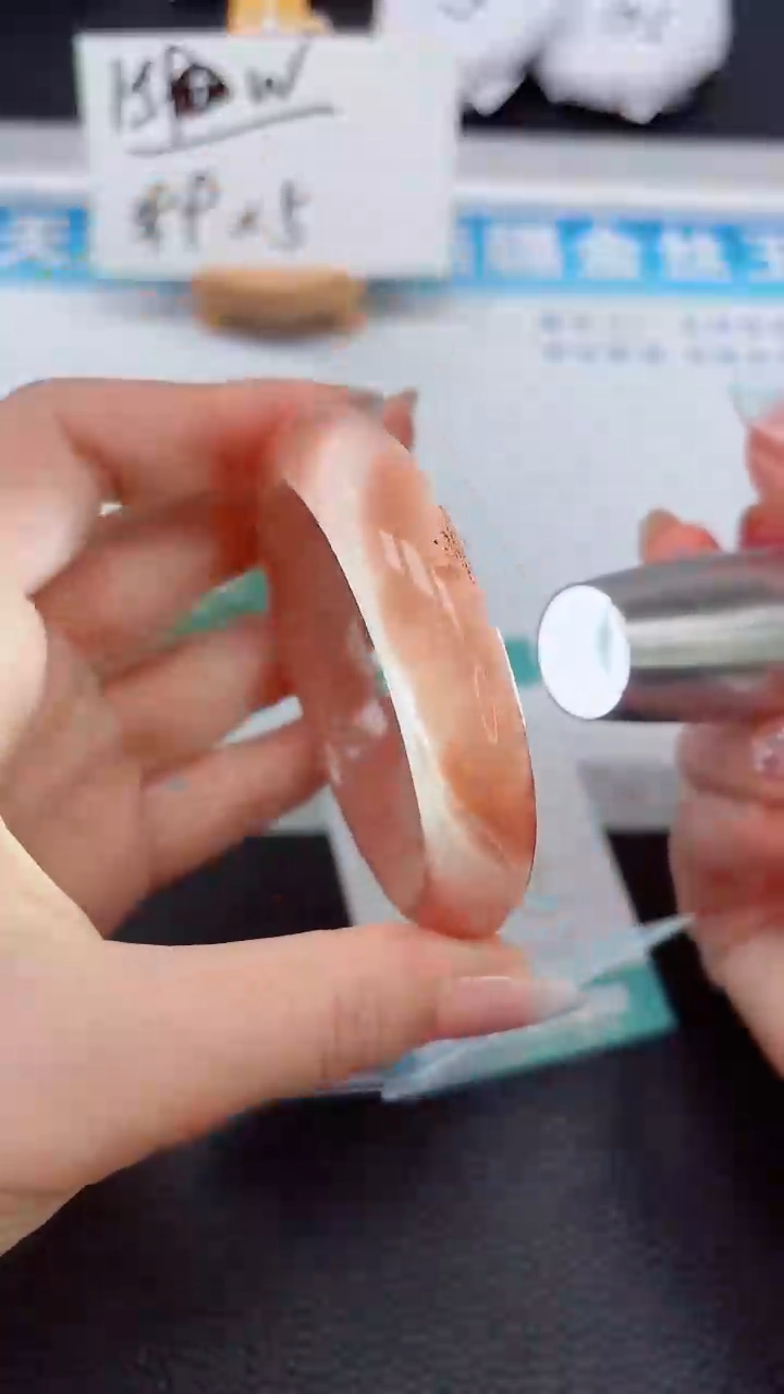 【闪购商品】石英质玉手镯未镶嵌390