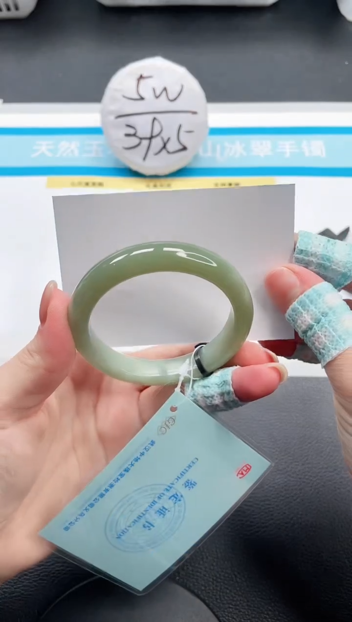 和田玉手镯未镶嵌19V185-52