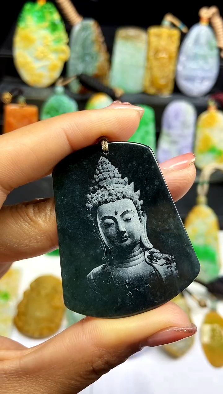 【闪购商品】翡翠颈饰未镶嵌翡翠A货