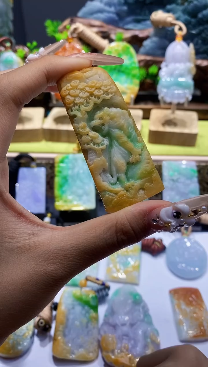 【闪购商品】定制翡翠未镶嵌翡翠A货