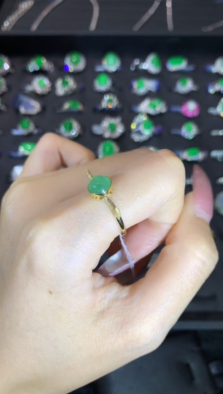 【闪购商品】翡翠戒指18K金镶嵌a18时尚
