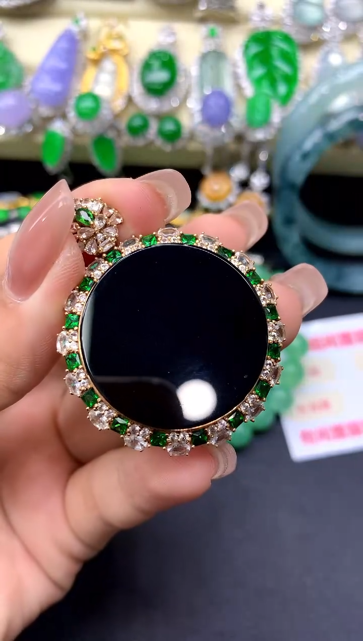 颈饰18K金镶嵌翡翠379-中国好珍宝