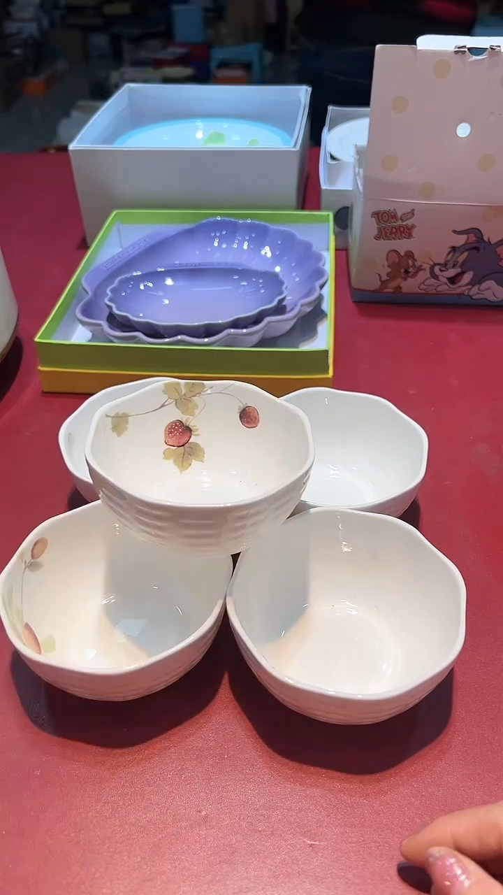 【闪购商品】瓷片锅碗瓢盆一件不剩