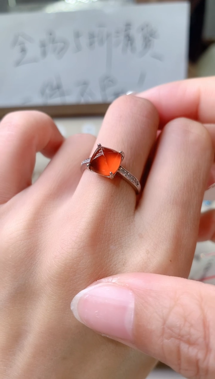 【闪购商品】石榴石（芬达石）戒指银S925镶嵌............