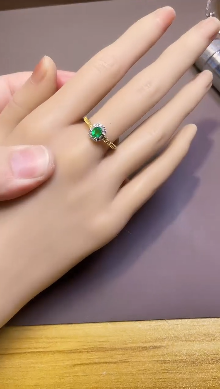 【闪购商品】祖母绿戒指银S925镶嵌一枚