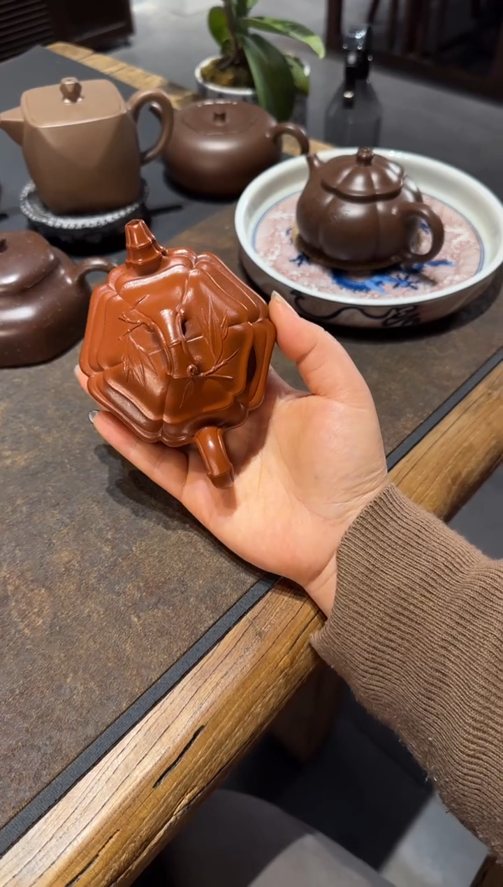 【闪购商品】紫砂茶壶六方海棠双线竹鼓