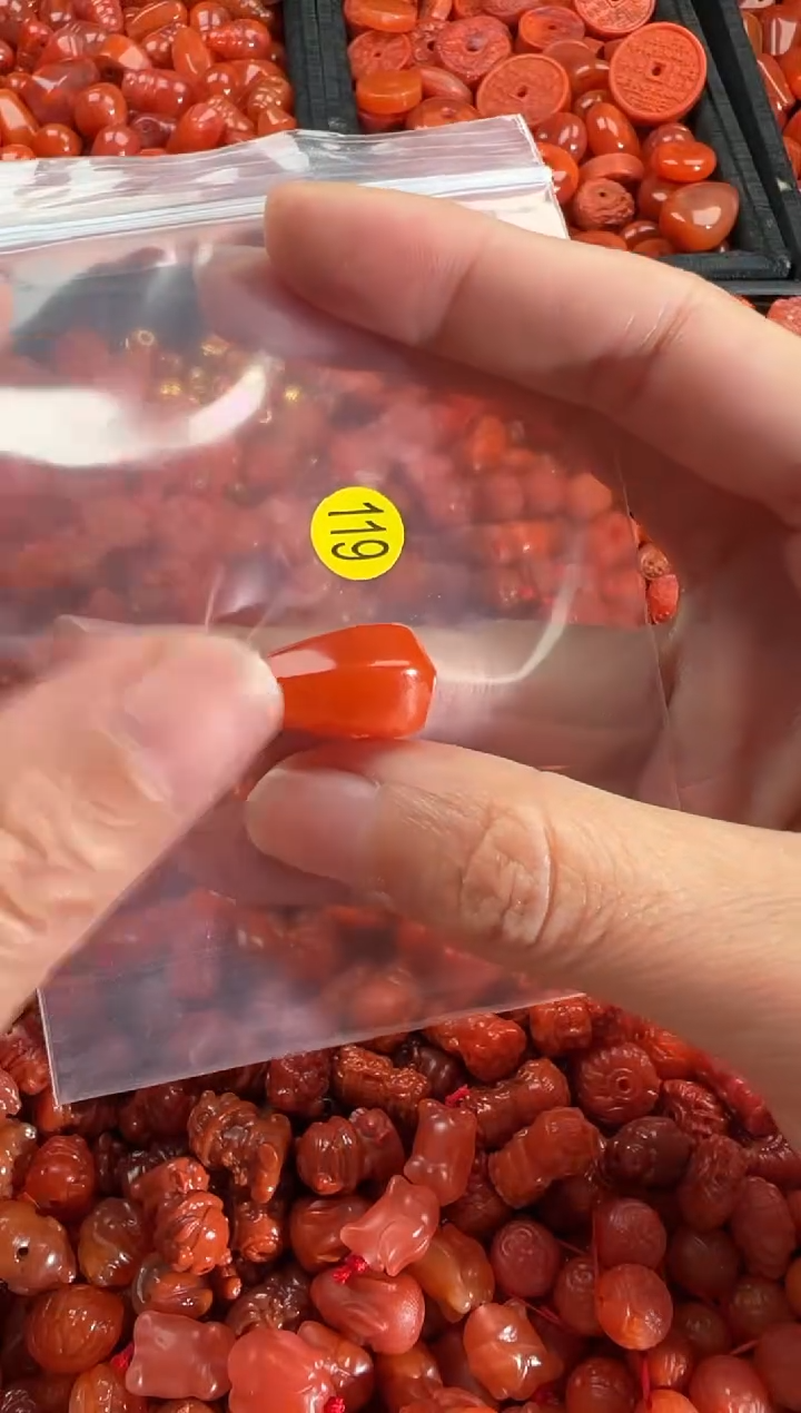 【闪购商品】南红玛瑙颈饰未镶嵌1