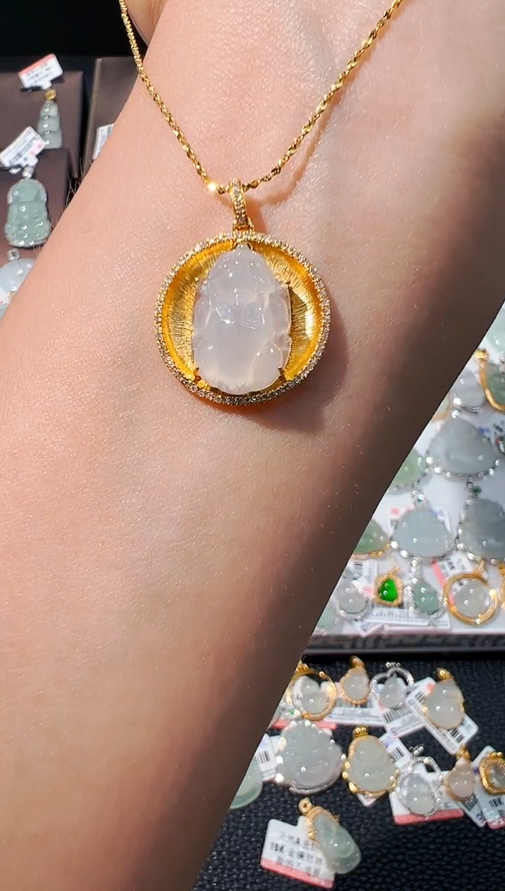 吊坠(不含链)18K金镶嵌翡翠貔貅吊坠1482