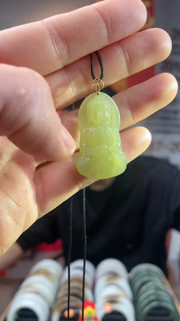 【闪购商品】和田玉颈饰18K金镶嵌黄玉如来吊坠多样性发一件