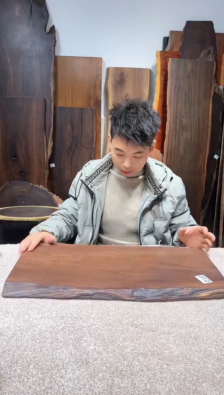 【闪购商品】风车木（黑檀木）尺寸60*30*2.3编号312