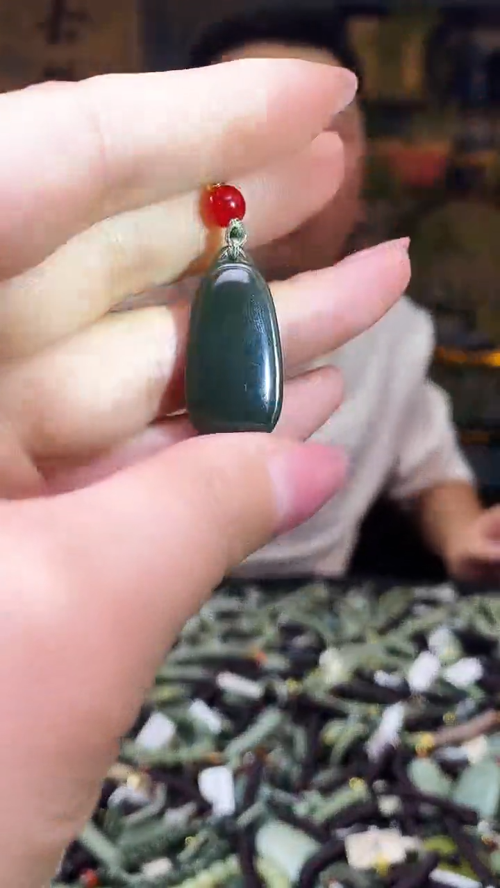 颈饰未镶嵌和田玉多样性发货，拍一发一