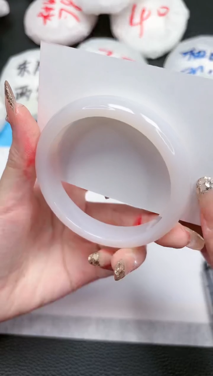 【闪购商品】石英质玉手镯未镶嵌460-58