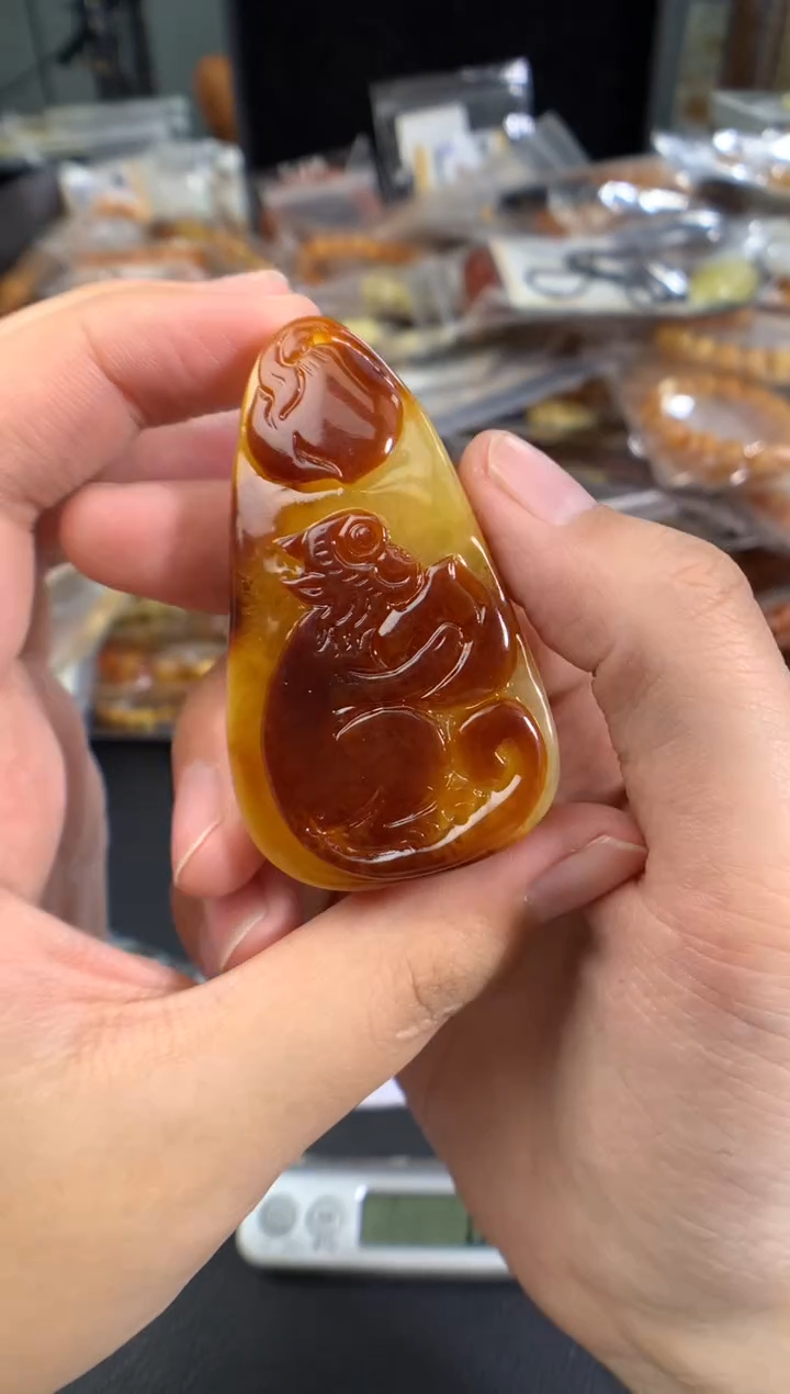 蜜蜡未镶嵌珠宝奇石1