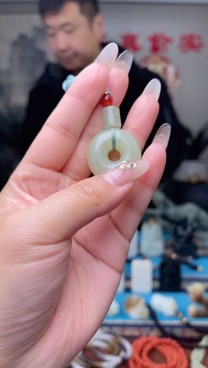 【闪购商品】和田玉挂件未镶嵌多样性发 拍一发一