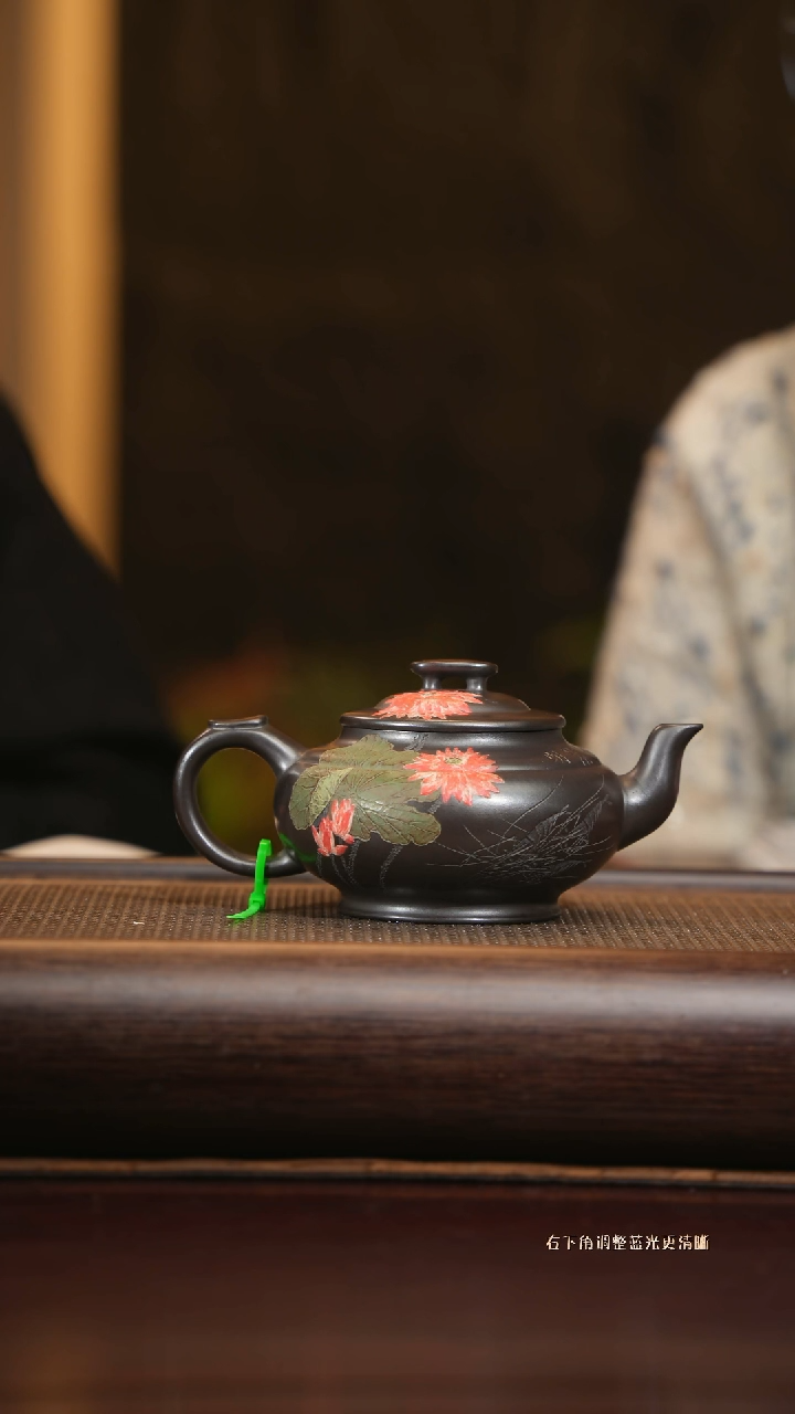 【闪购商品】紫砂茶壶hhq 上新桥（泥绘）龙潭乌泥 260