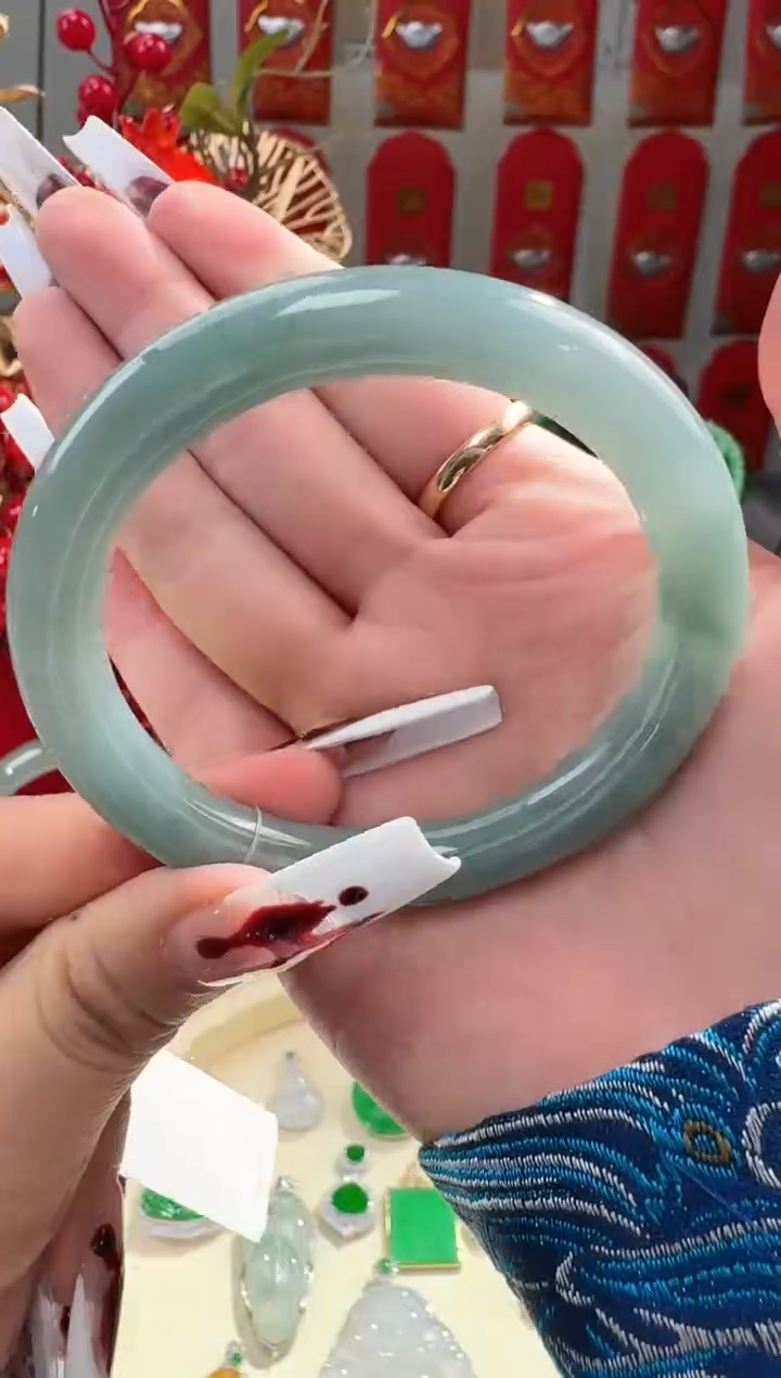 【闪购商品】翡翠手镯未镶嵌手镯