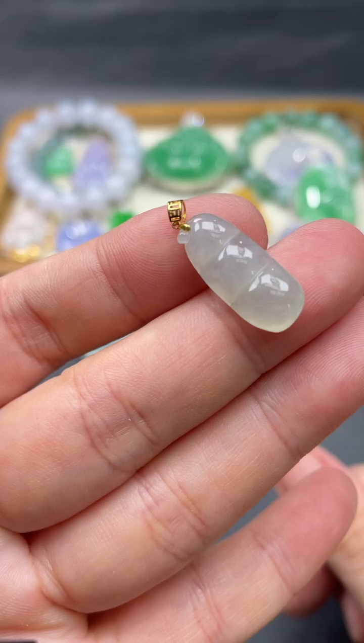 【闪购商品】翡翠颈饰18K金镶嵌70..........