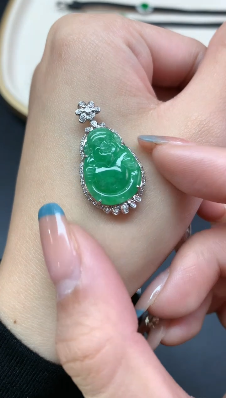 【闪购商品】翡翠吊坠(不含链)18K金镶嵌吊坠A200|3800