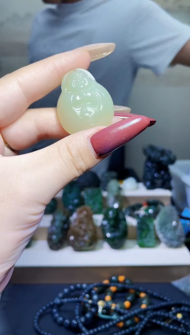 颈饰未镶嵌和田玉1