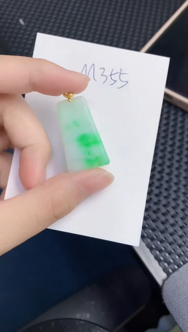 【闪购商品】翡翠颈饰18K金镶嵌0000000000