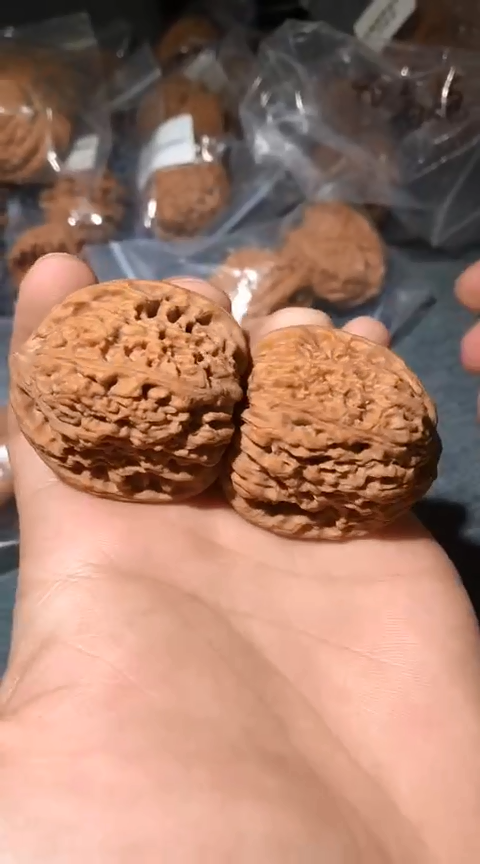 把件文玩核桃❤****Y全品高炮拉丝蚂蚁纹南疆石40尺