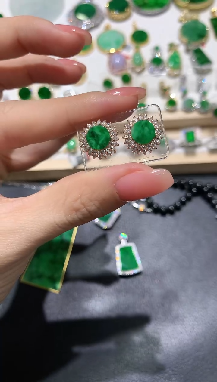 【闪购商品】翡翠颈饰银S925镶嵌52多人多样性随机发货1件