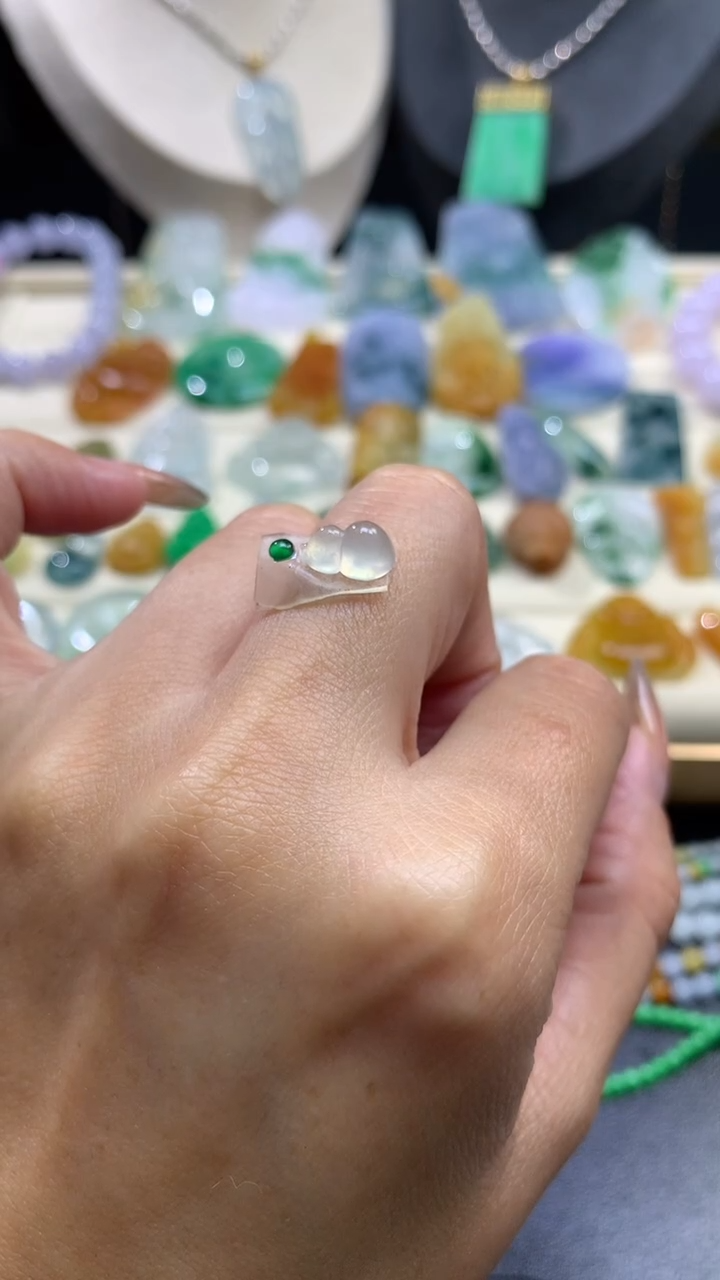 【闪购商品】定制翡翠未镶嵌翡翠