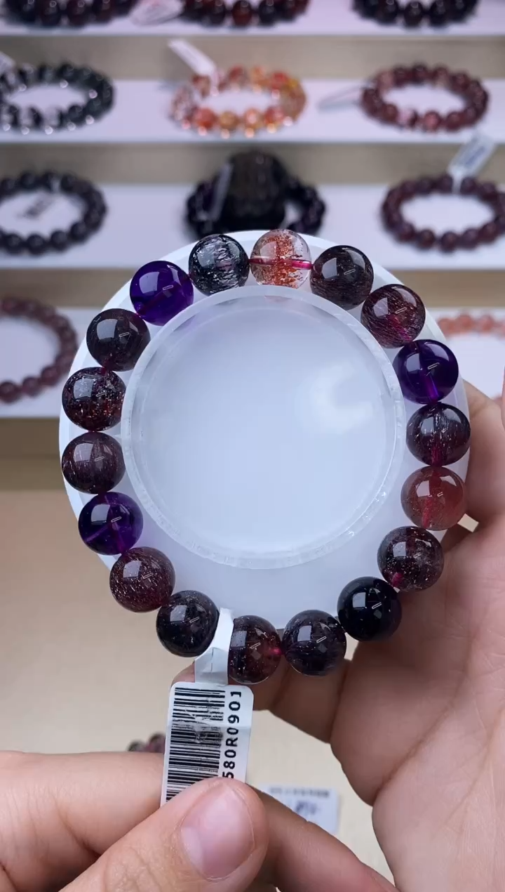 【闪购商品】水晶手链未镶嵌黑加仑超七11m+