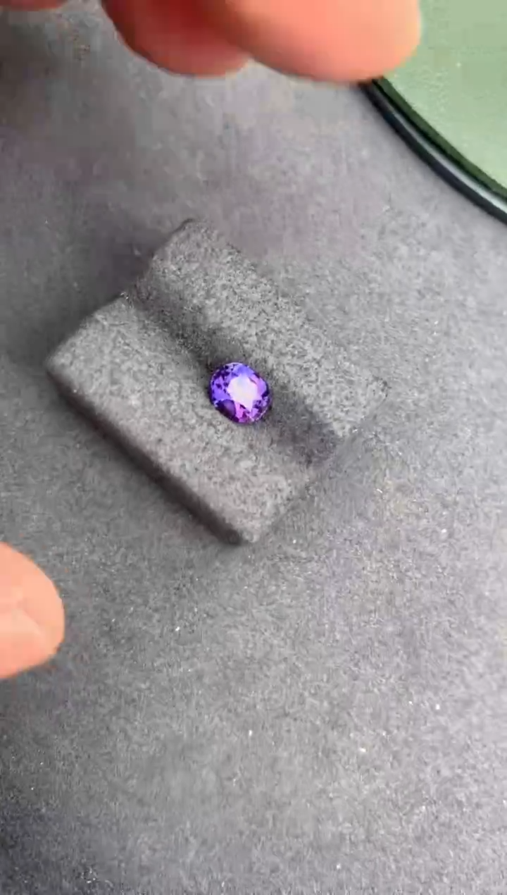 【闪购商品】彩色蓝宝石裸石未镶嵌1.6ct紫蓝宝