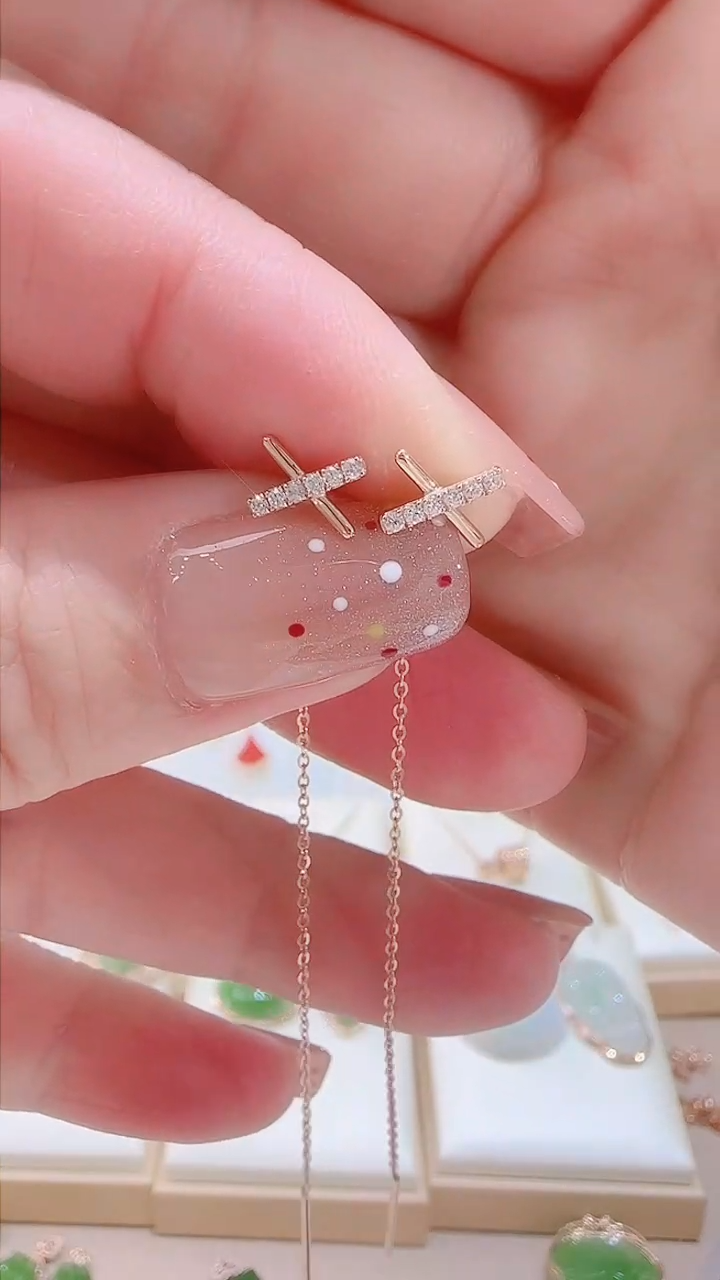 【闪购商品】合成立方氧化锆耳饰18K金镶嵌耳饰