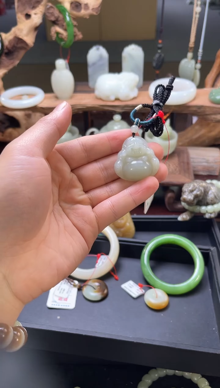 【闪购商品】和田玉吊坠未镶嵌且末青白 佛公 9004276