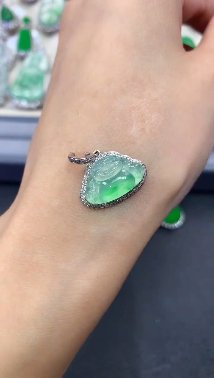 【闪购商品】翡翠吊坠(不含链)18K金镶嵌q2多样性一件发货