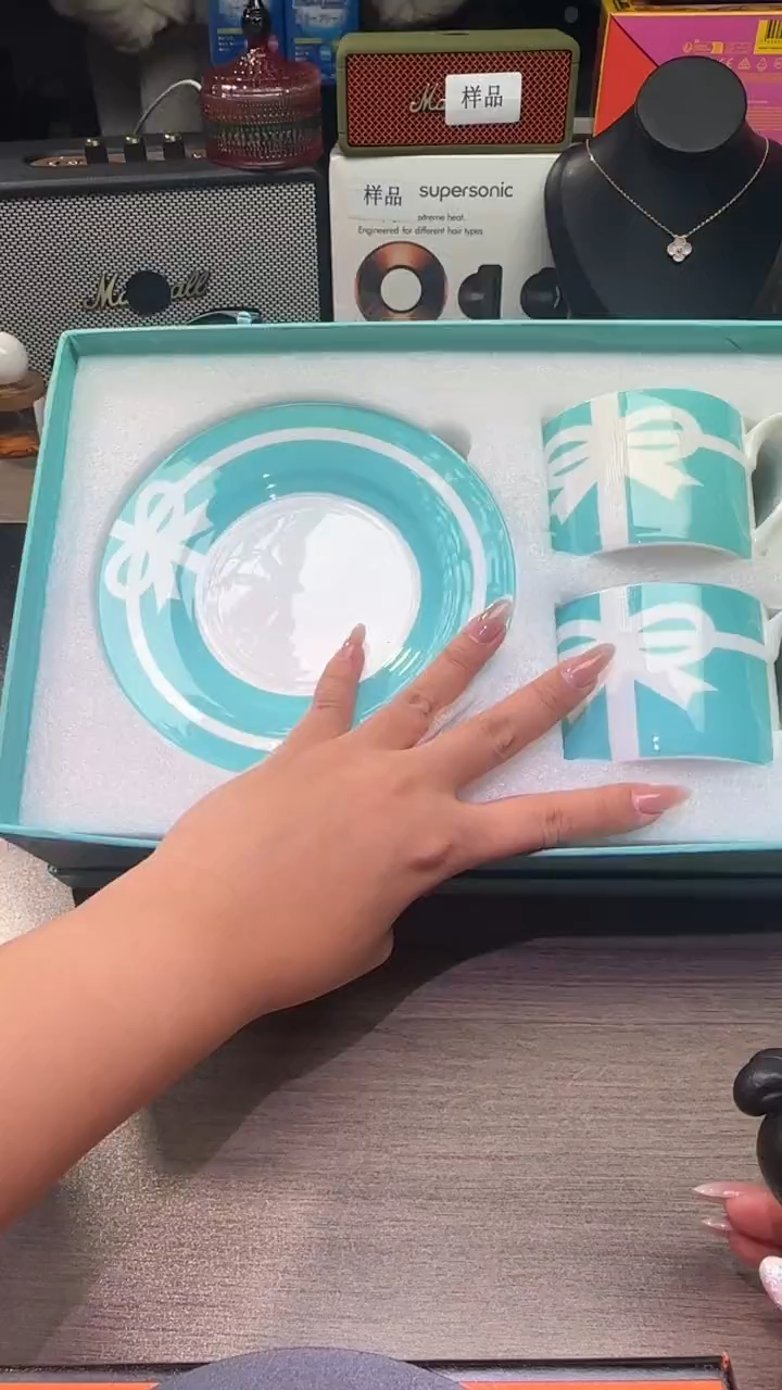 瓷片雾**花瓷片瓷片瓷片瓷片