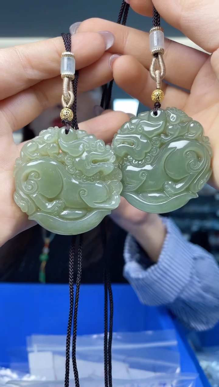 【闪购商品】和田玉`18K金镶嵌多样性发一件