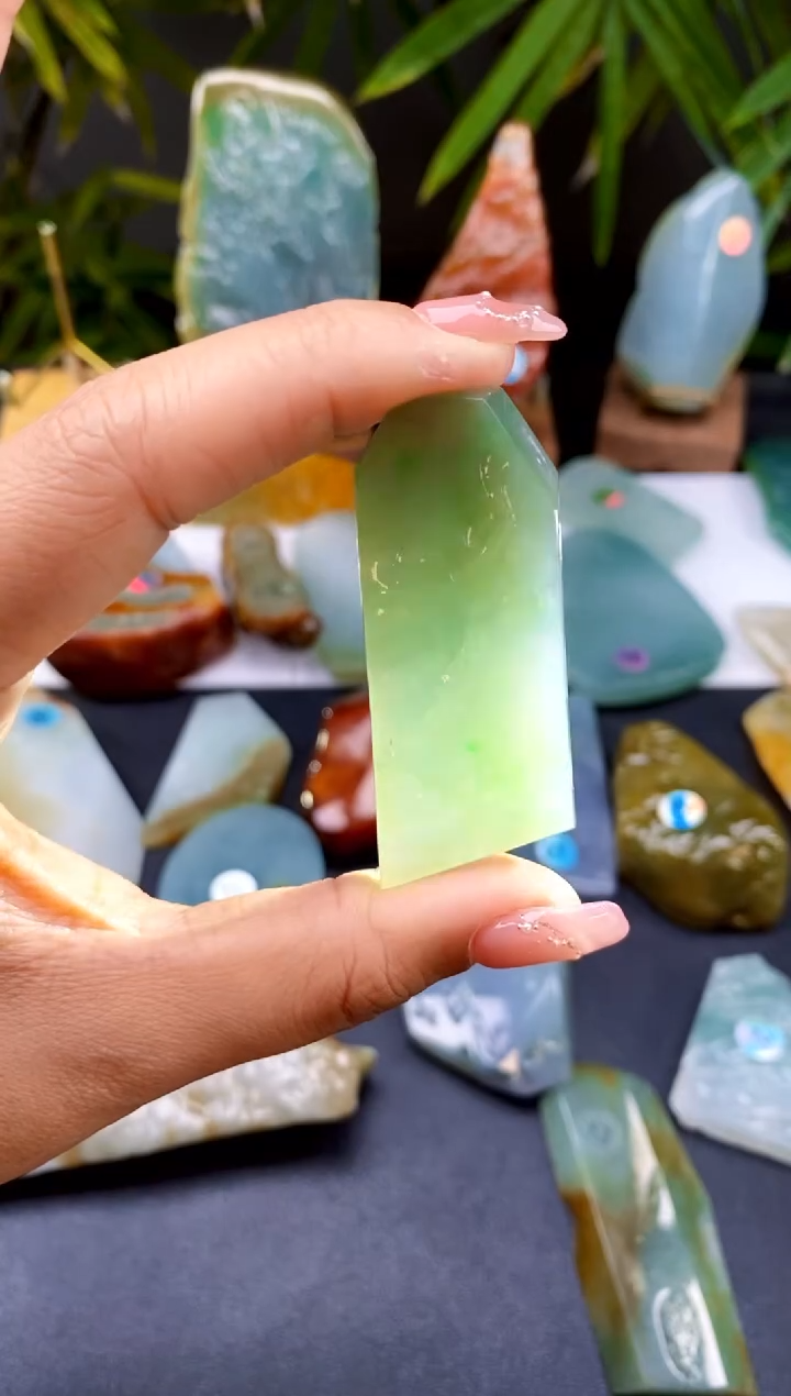 【闪购商品】定制翡翠未镶嵌翡翠