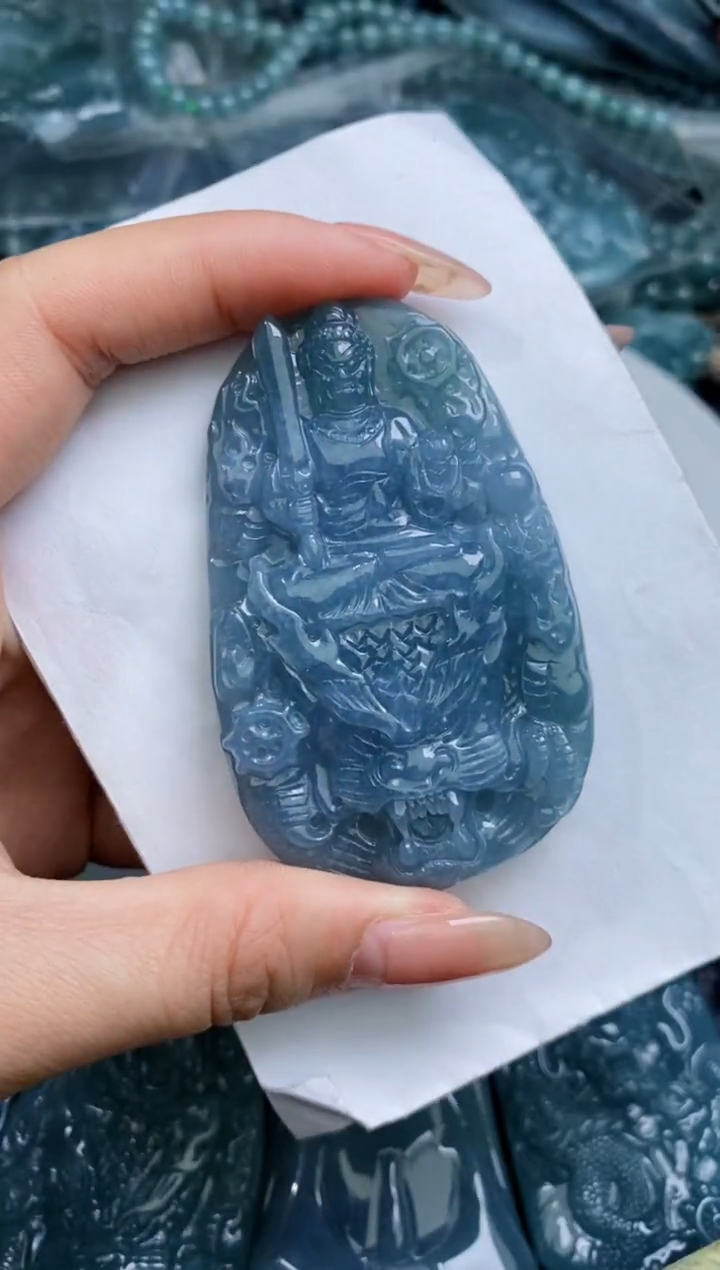 【闪购商品】翡翠颈饰未镶嵌           