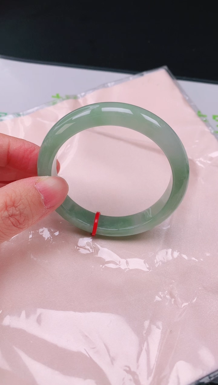 未镶嵌手镯翡翠翡翠手镯