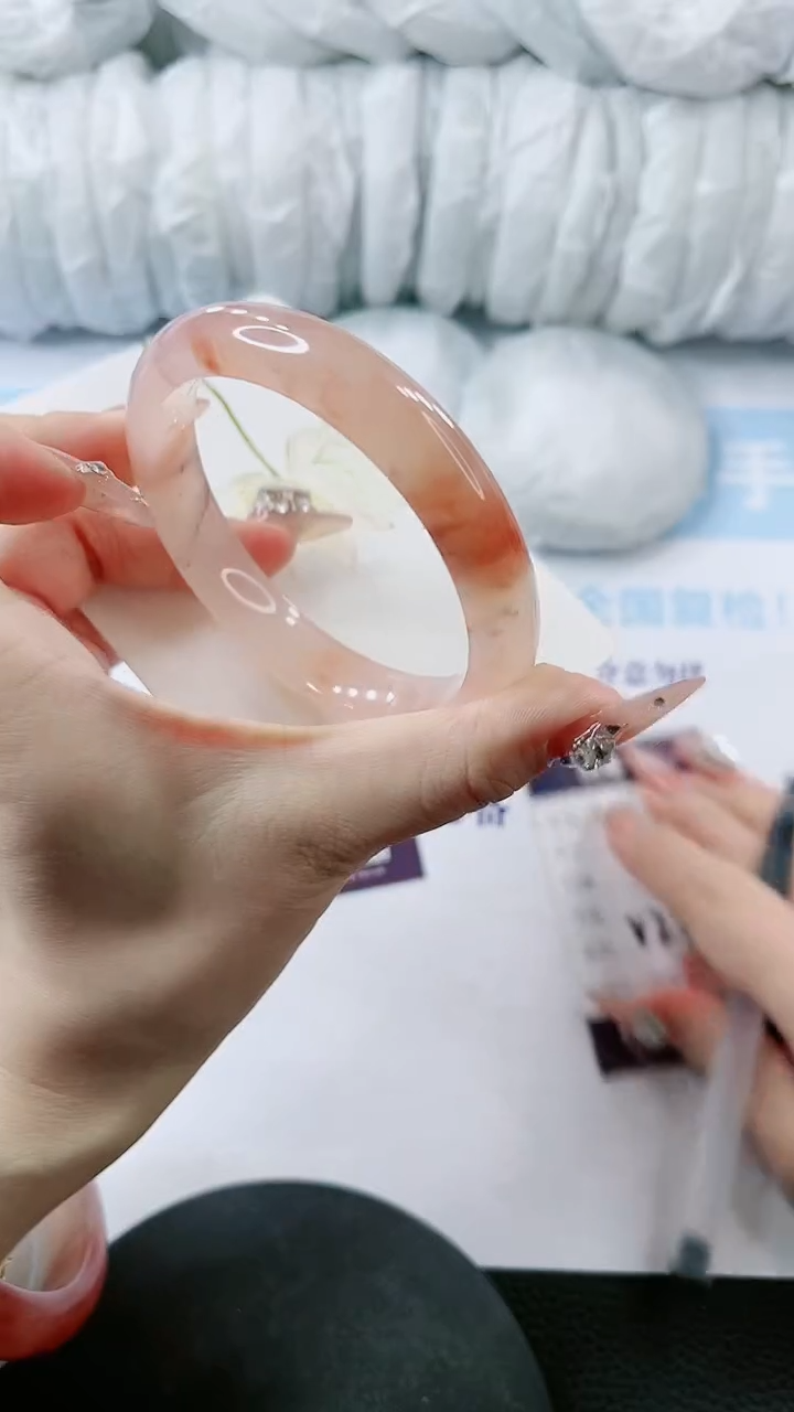 【闪购商品】石英质玉手镯未镶嵌多样性发货V240-62