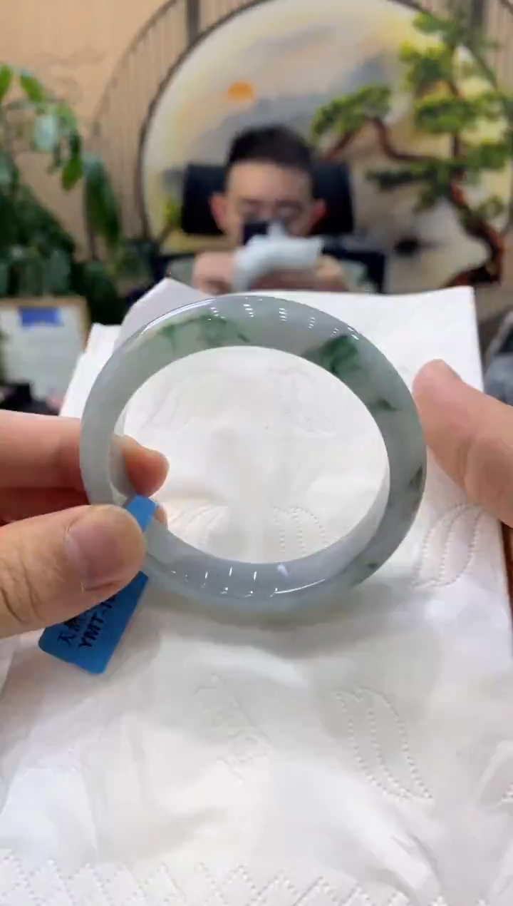 【闪购商品】翡翠手镯未镶嵌0000003682
