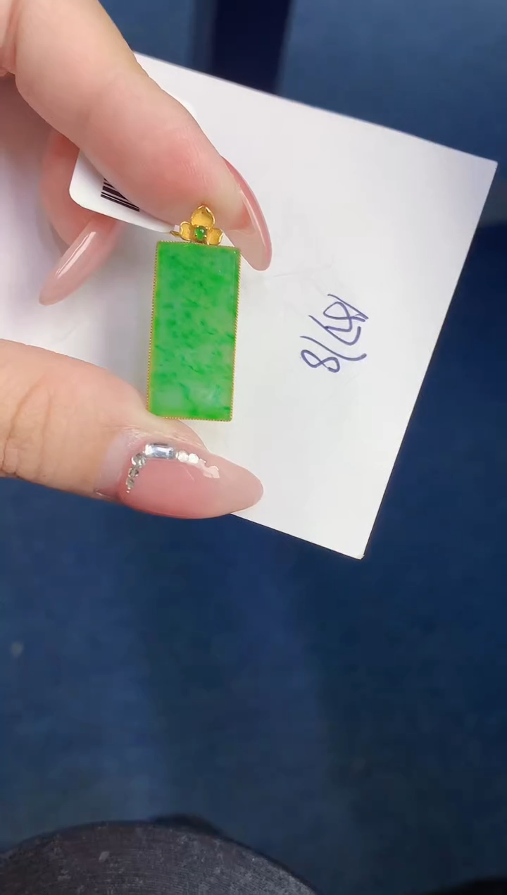 【闪购商品】翡翠颈饰18K金镶嵌000000000