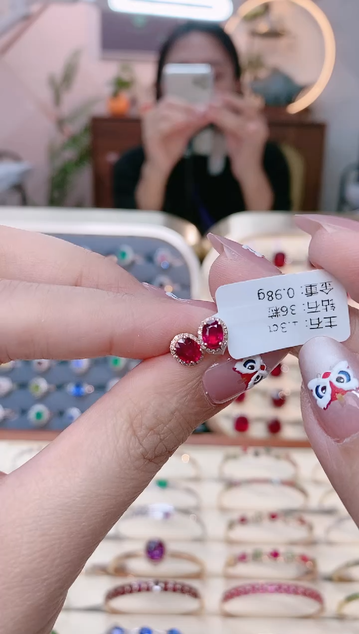 【闪购商品】碧玺18K金耳饰18K金镶嵌1