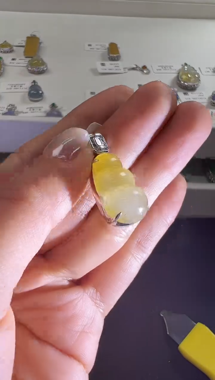 颈饰18K金镶嵌翡翠KXL1206-005