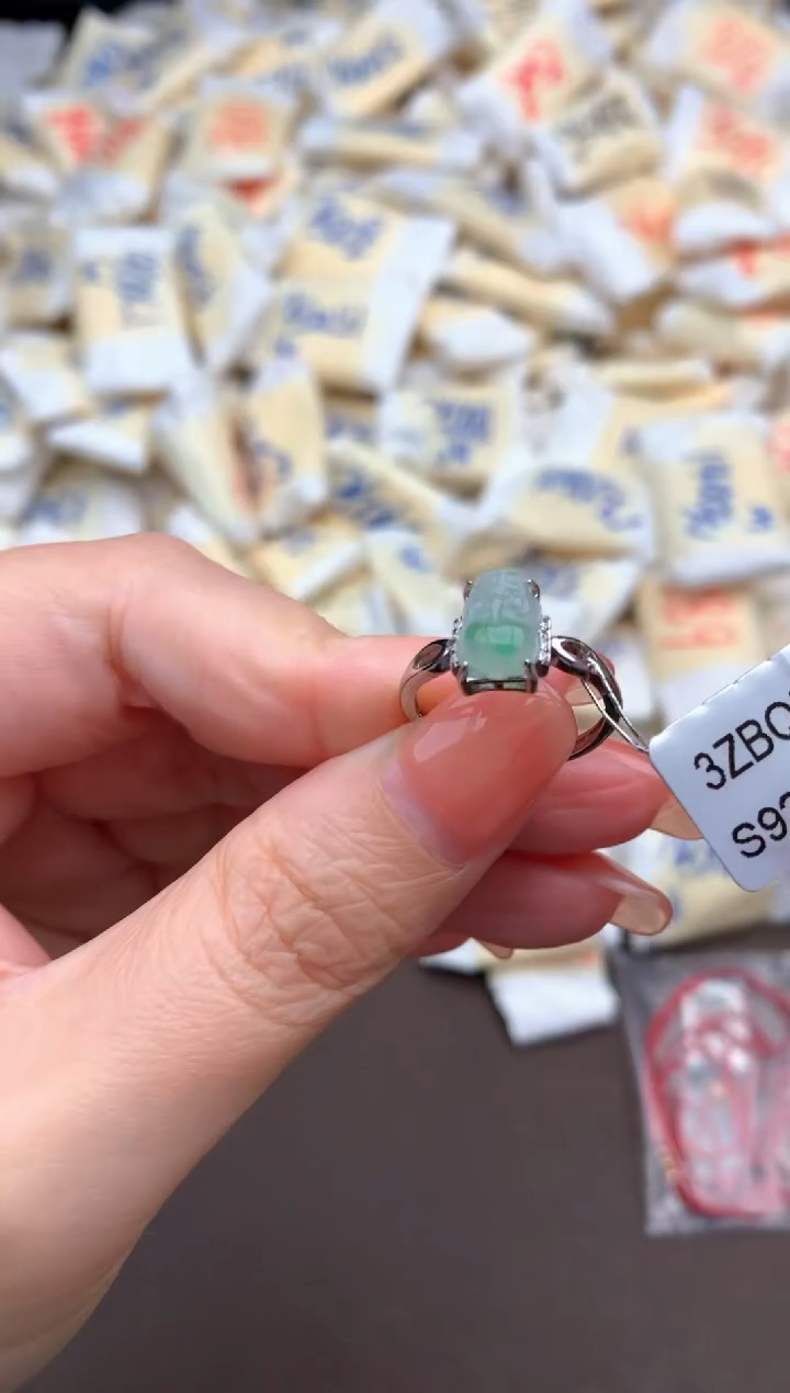 【闪购商品】翡翠挂件银S925镶嵌一